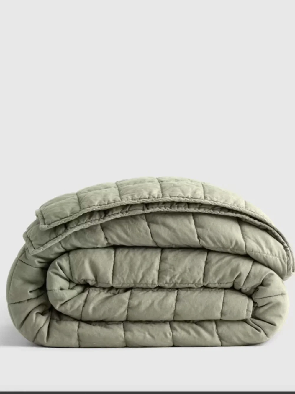New King/CA King Linen Box Quilt Willowleaf green